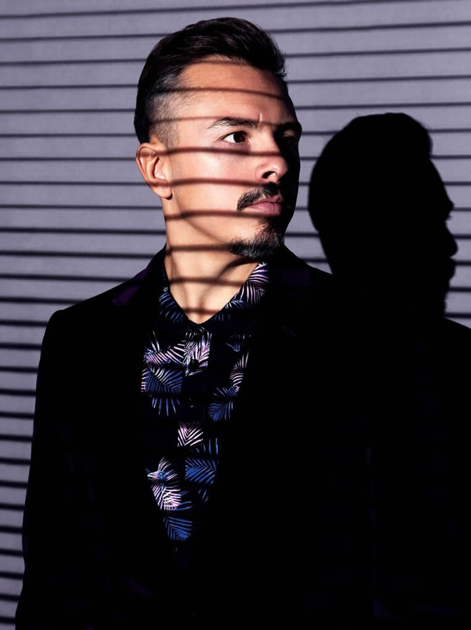 Purple Disco Machine Booking, Instagram Marketing & Brand Requests | SIN MANAGEMENT
